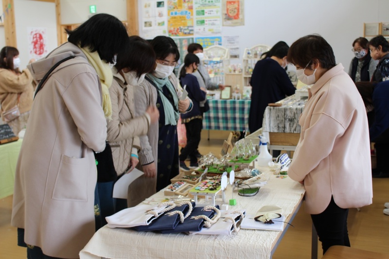 香美市内外からハンドメイド作家が美良布へ集合♪